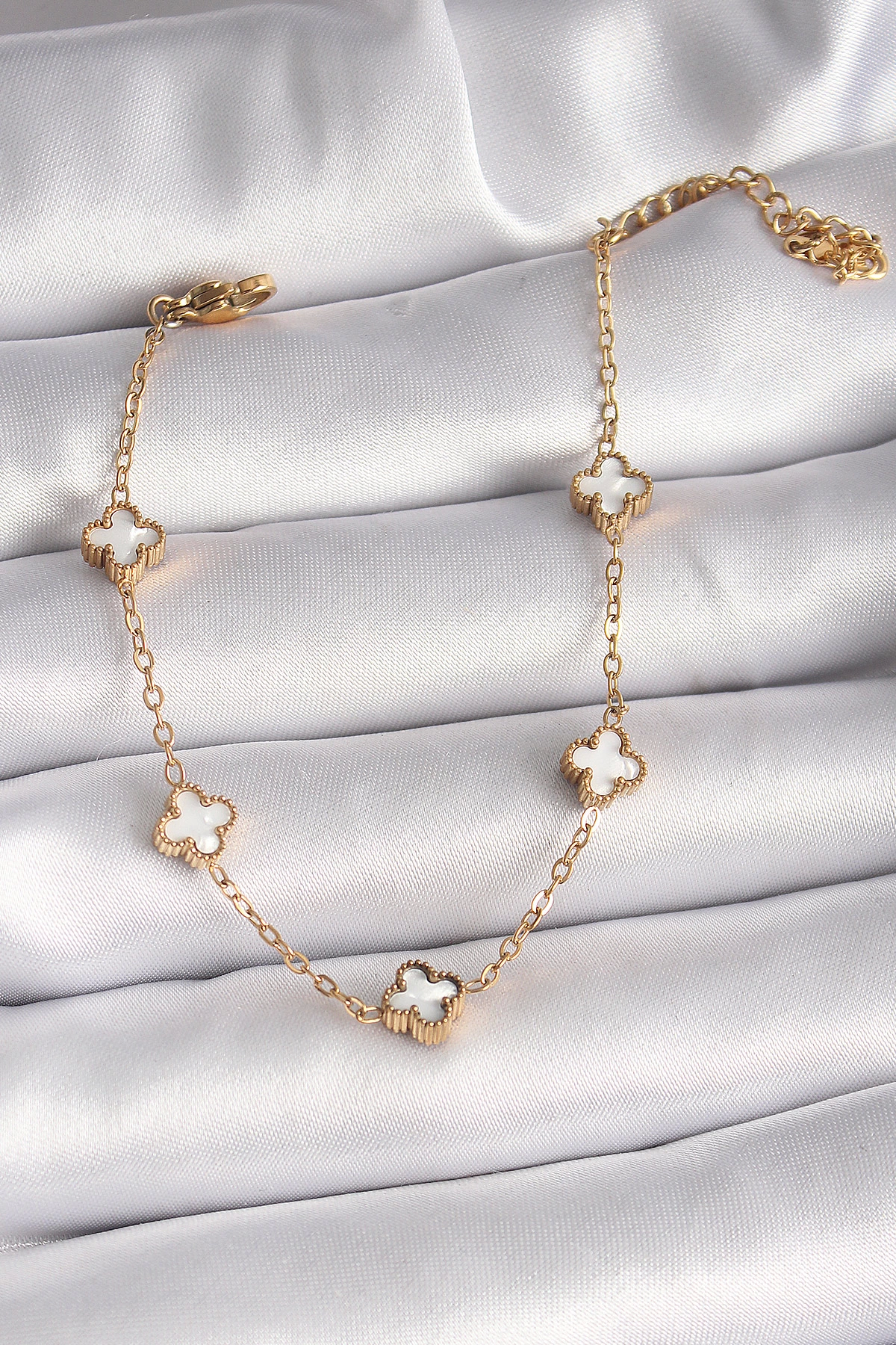 BFS 316L Çelik Gold Renk Beyaz Baby Boy Yonca Model Kadın Bileklik