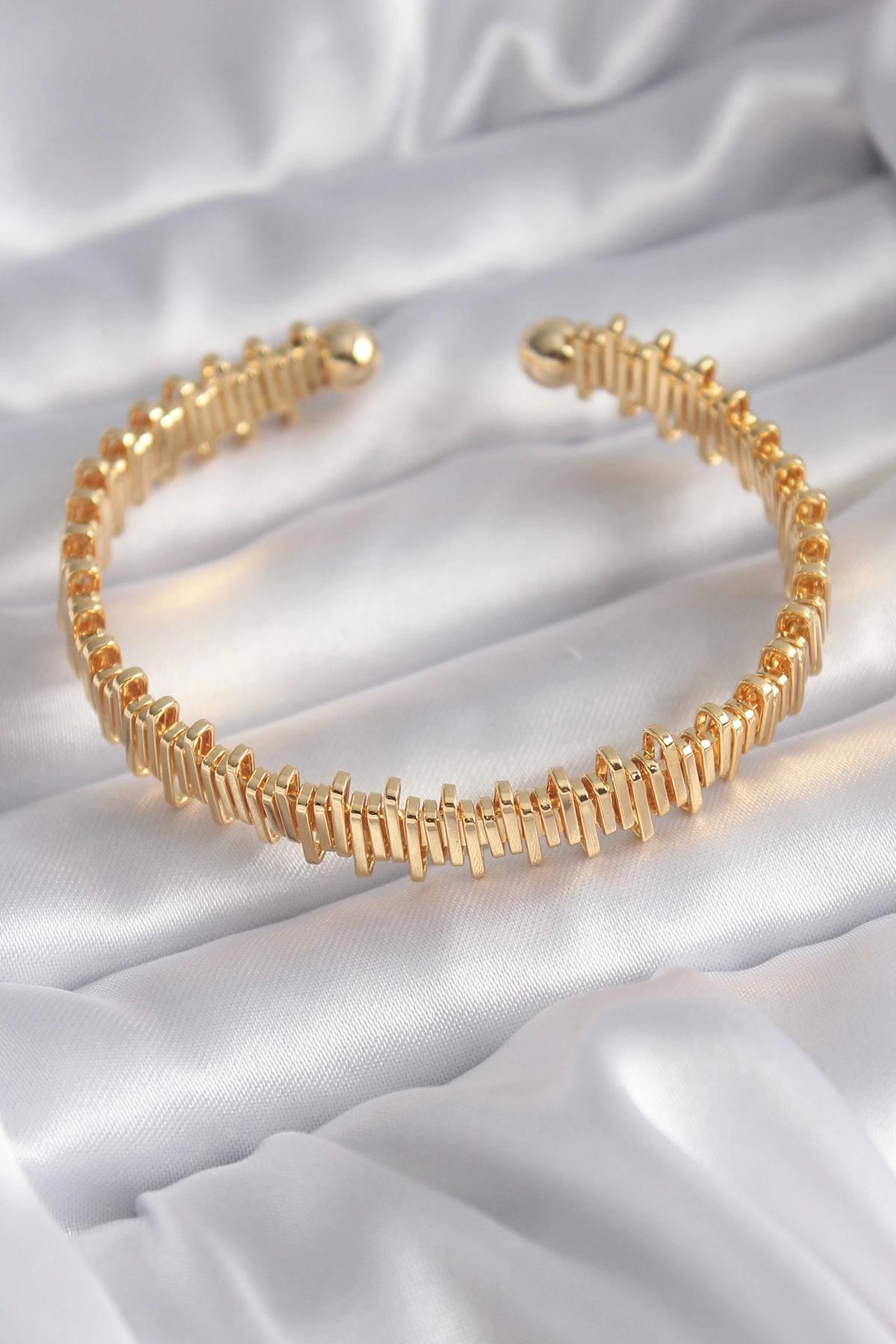 BFS 316L Çelik Gold Renk Dorika Model Kadın Bileklik