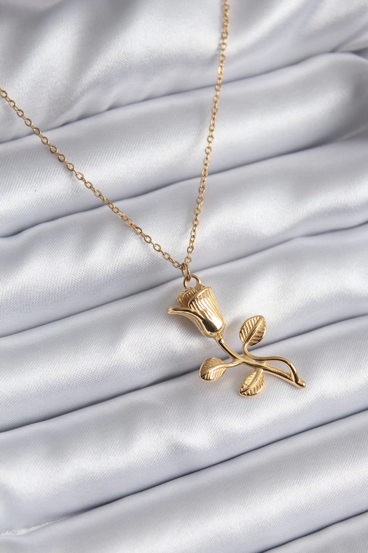 BFS 316L Çelik Gold Renk Gül Model Kadın Kolye