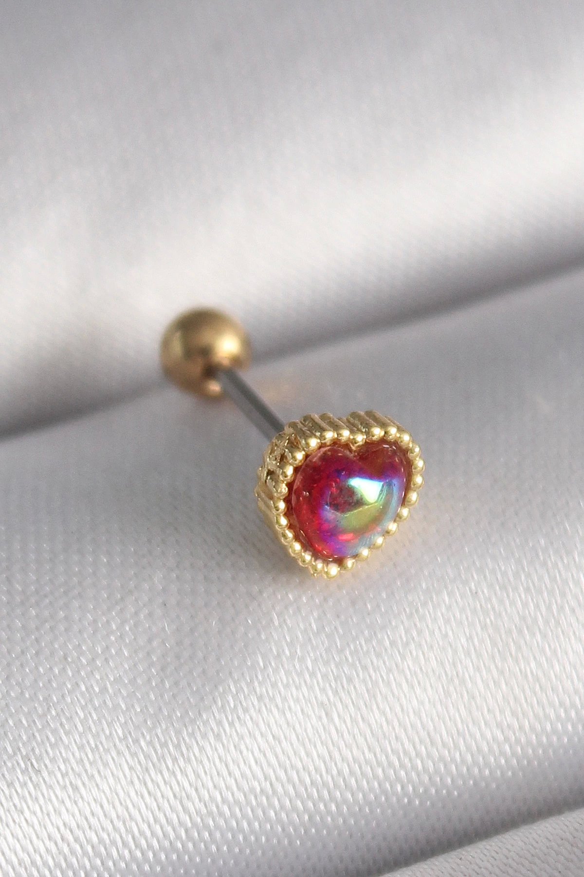 BFS 316L Çelik Gold Renk Kırmızı Mineli Kalp Tragus Piercing