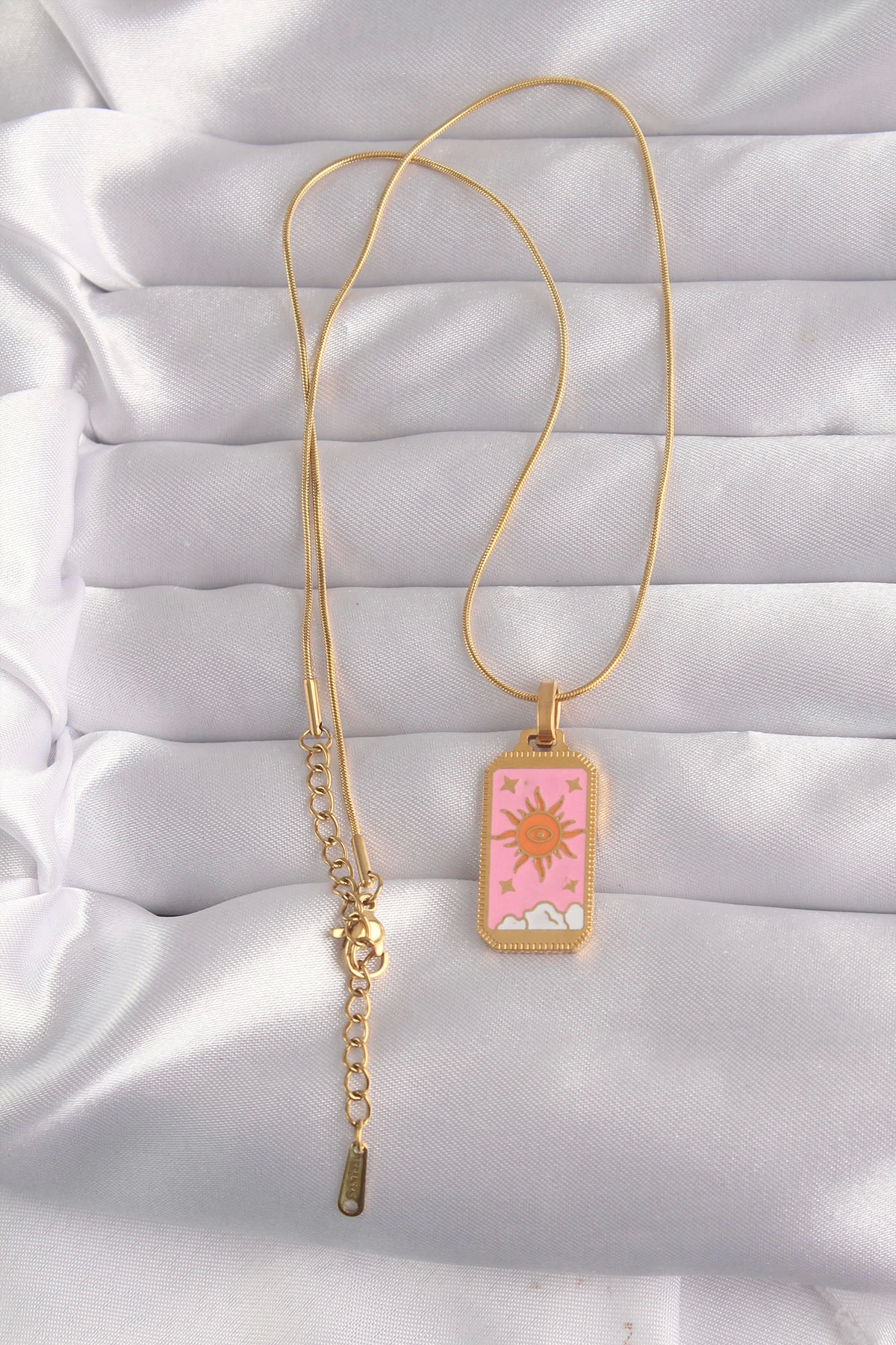 BFS 316L Çelik Gold Renk Pembe Mineli Güneş Model Tarot Kolye