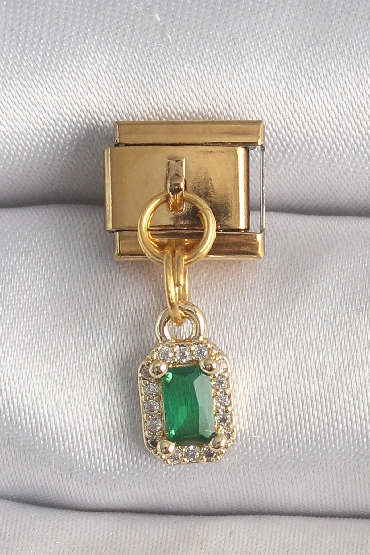 BFS 316L Çelik Gold Renk Sallantı Kare Yeşil Zirkon Taşlı Nomination Charm