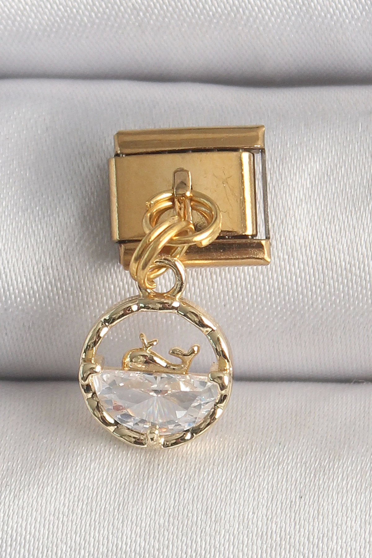BFS 316L Çelik Gold Renk Sallantı Zirkon Taşlı Balina Model Nomination Charm