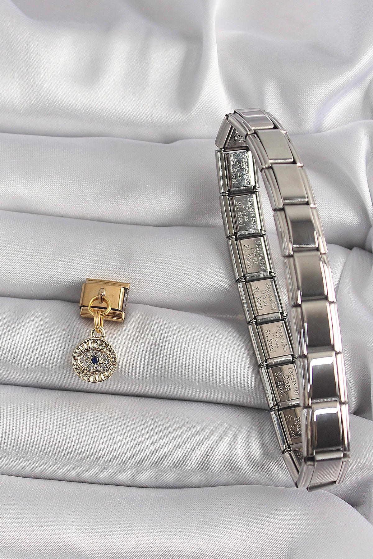 BFS 316L Çelik Gold Renk Sallantı Zirkon Taşlı Göz Model Nomination Charm