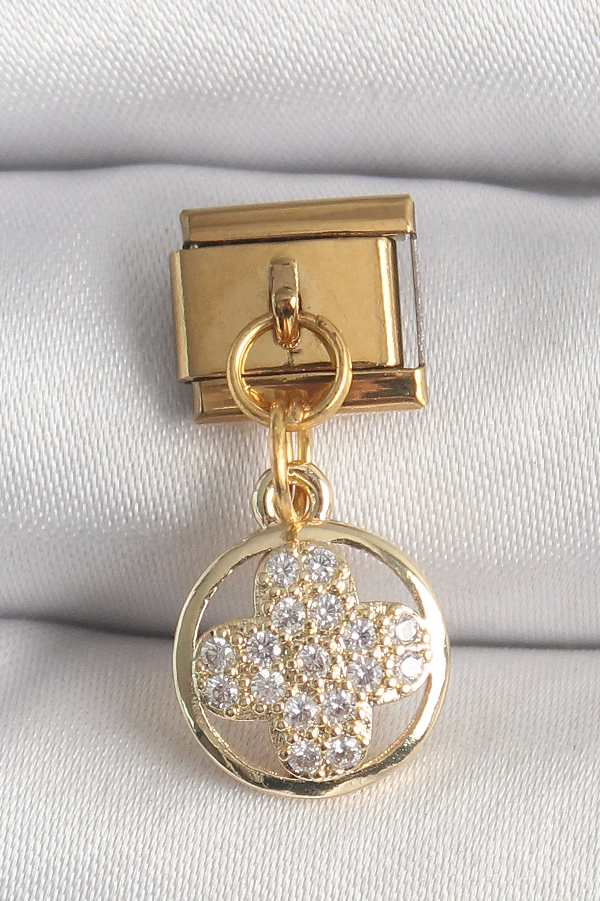 BFS 316L Çelik Gold Renk Sallantı Zirkon Taşlı Yonca Model Nomination Charm