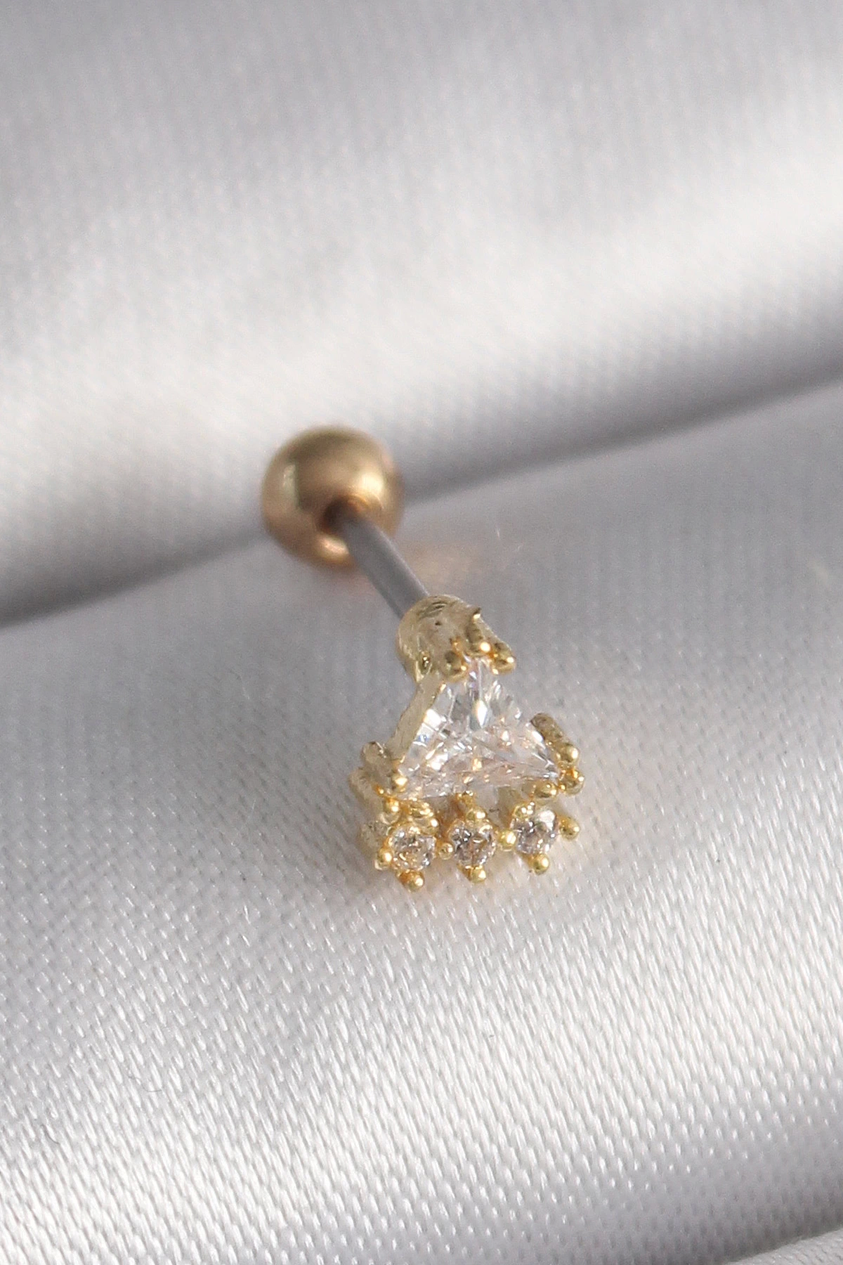 BFS 316L Çelik Gold Renk Üçgen Zirkon Taşlı Tragus Piercing