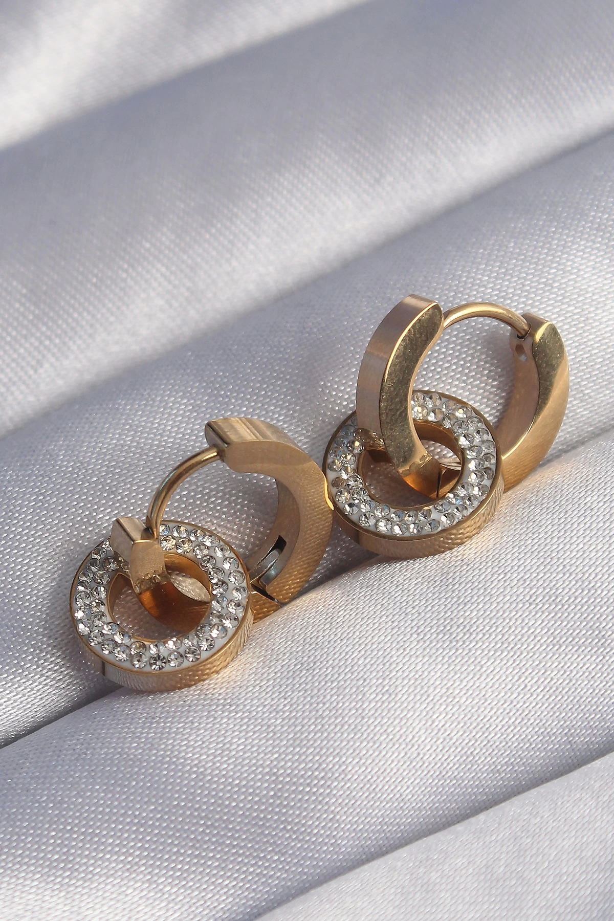 BFS 316L Çelik Gold Renk Zirkon Taşlı İç İçe Geçmeli Oval Küpe