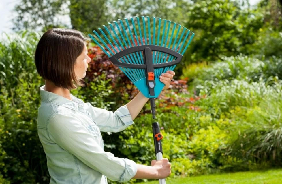 BFS Gardena 3099-20 Combisystem Plastik Ayarlanabilir Tırmık