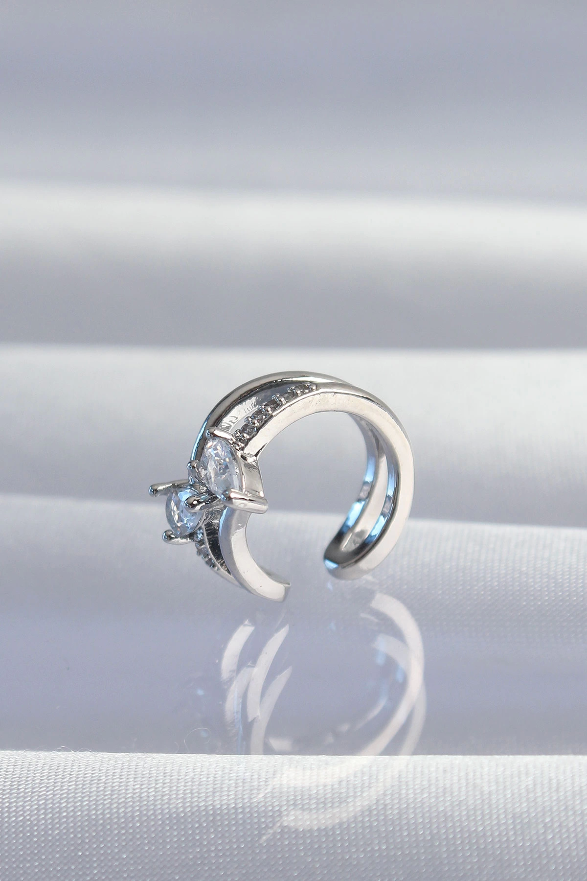 BFS Pirinç Gümüş Renk Zirkon Taşlı Damla Earcuff Küpe