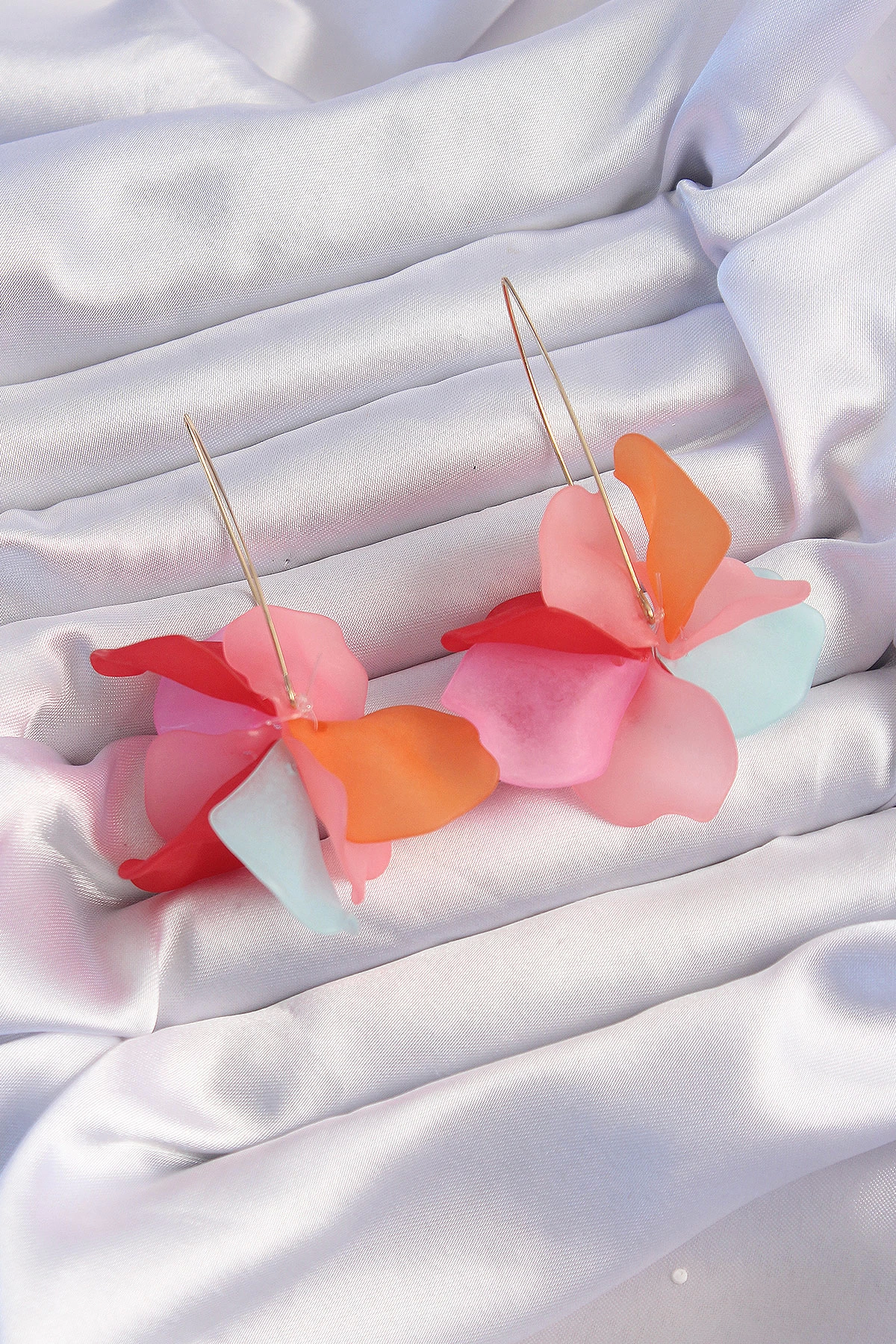 BFS Pirinç Karışık Soft Renkli Flora Küpe