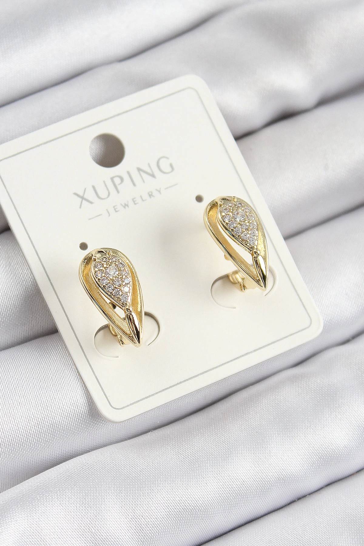BFS Xuping Zirkon Taşlı Damla Model Gold Renk Kadın Küpe