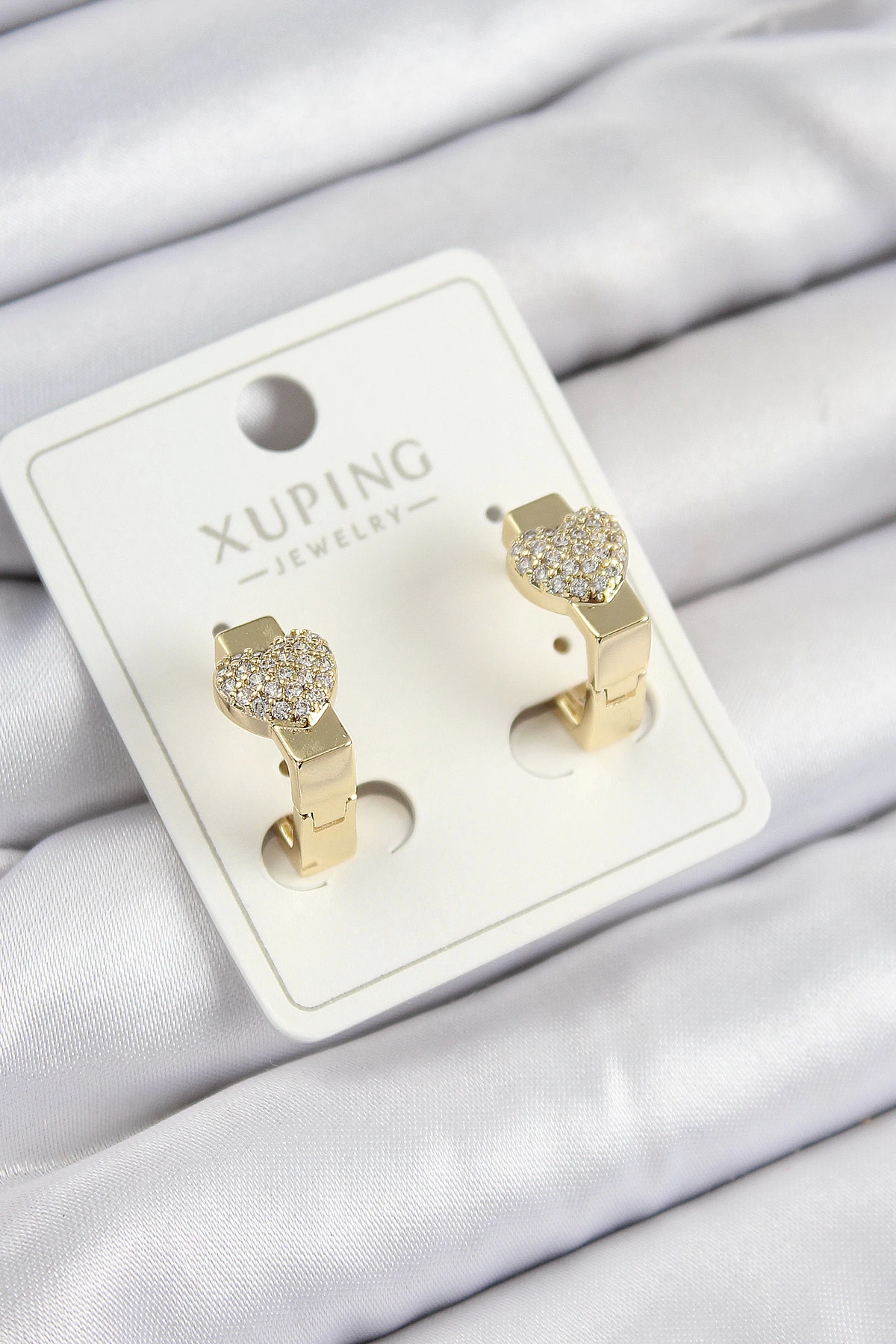 BFS Xuping Zirkon Taşlı Kalp Model Gold Renk Kadın Küpe