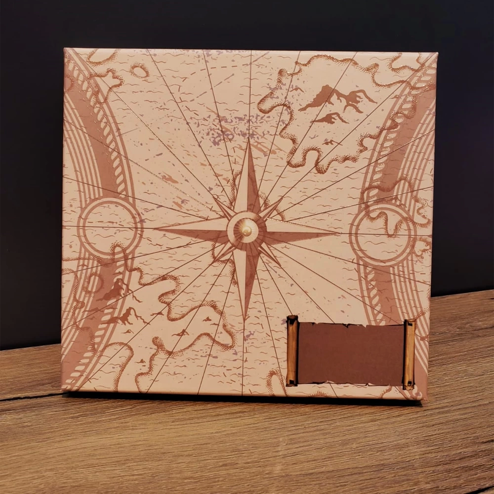 Pusula Baskılı Deri Defter Kalem Seti Pusula Baskılı Deri Defter Kalem Seti