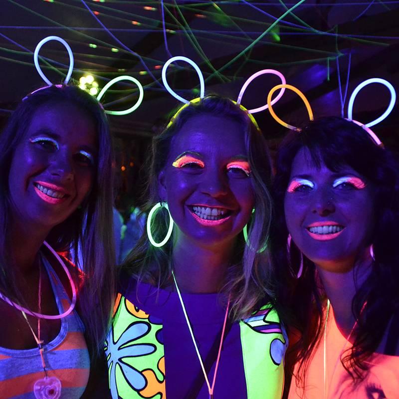 Karanlıkta Parlayan Fosforlu Glow Taç Fosforlu Renkli Taç 6 Adet (5271)