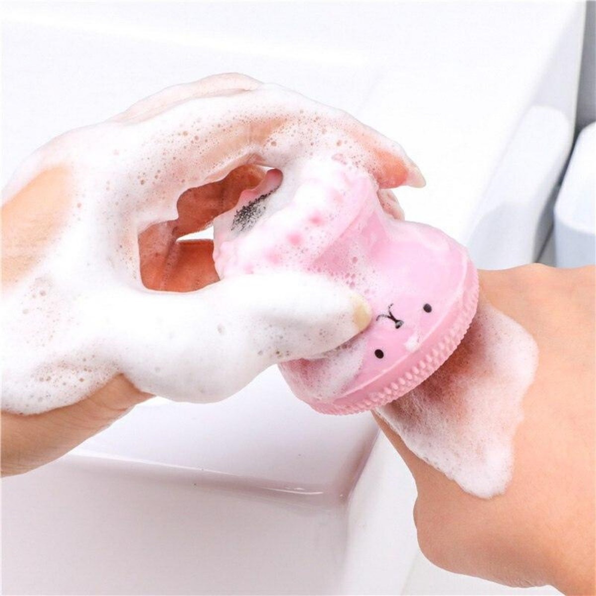 Peeling Etkili Mini El Yüz Cilt Temizleme Fırçası Silikon Temizlenmesi Kolay Siyah Nokta Giderici (5271) Peeling Etkili Mini El Yüz Cilt Temizleme Fırçası Silikon Temizlenmesi Kolay Siyah Nokta Giderici (5271)