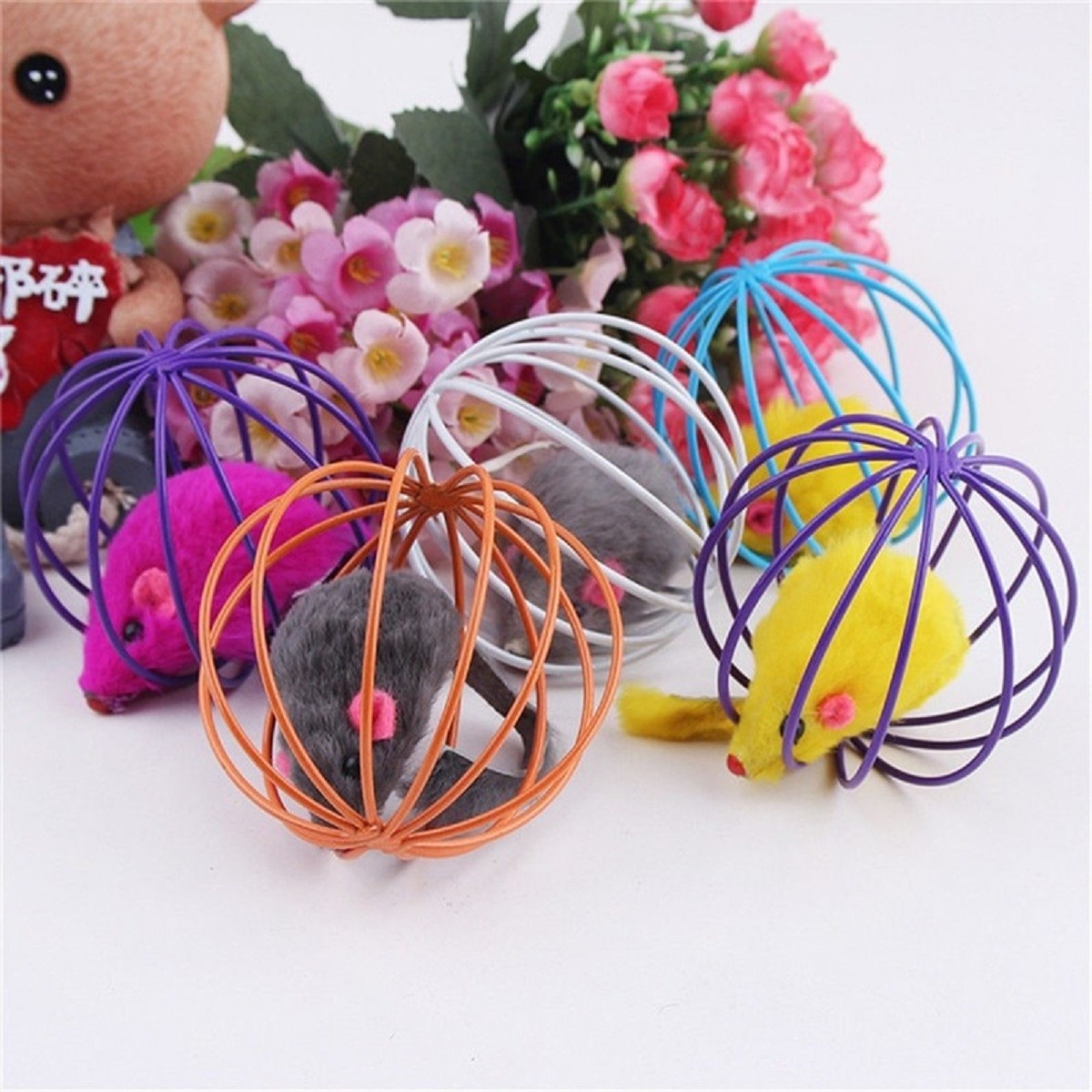 Renkli Metal Kafesli Peluş Fareli Kedi Köpek Oyuncağı Oyun Topu 6 cm (5271) Renkli Metal Kafesli Peluş Fareli Kedi Köpek Oyuncağı Oyun Topu 6 cm (5271)