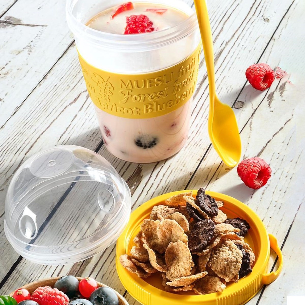 Take&apos;n Go Kapaklı Kaşıklı Pratik Taşınabilir Meyveli Yoğurt Kabı (5271)