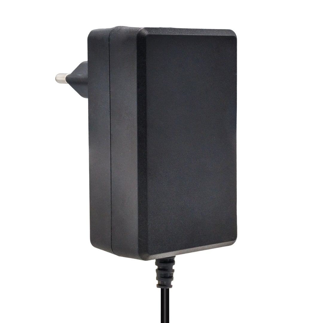 12 VOLT - 2 AMPER 2.5*0.7 UÇLU YERLİ ÜRETİM PLASTİK KASA PRİZ TİPİ ADAPTÖR (5271)