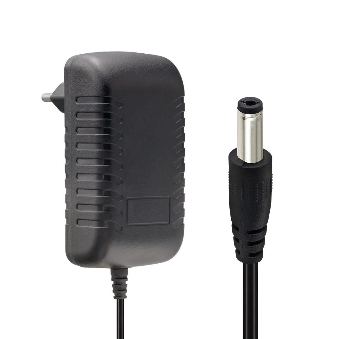 18 VOLT - 1 AMPER 5.5*2.5 UÇLU YERLİ ÜRETİM PRİZ TİPİ ADAPTÖR (5271)