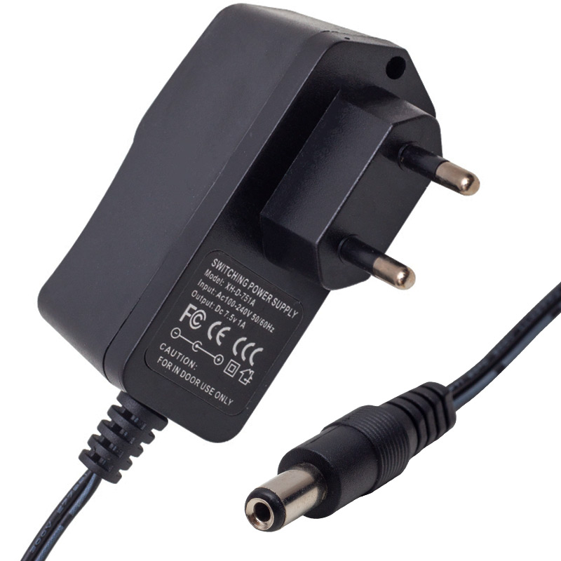 7.5 VOLT - 1 AMPER 5.5*2.5 UÇLU PRİZ TİPİ ADAPTÖR (5271)