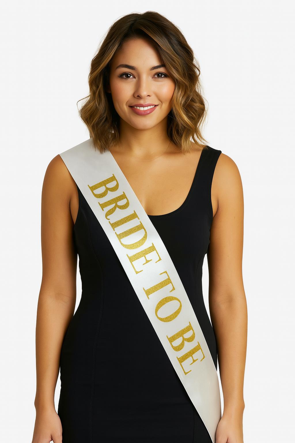 Beyaz Saten Üzerine Kalın Altın Yazılı Bride To Be Kuşağı 10 cm Genişlik (5271)
