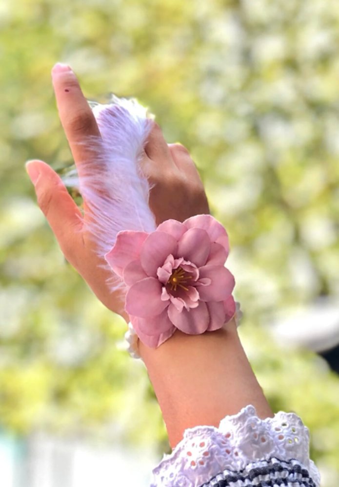 Bride to be Nedime Gelin Bilekliği Tüy ve İnci Boncuk Detaylı Pembe Renkli Bekarlığa Veda Partisi Bilekliği 10 Adet (5271)