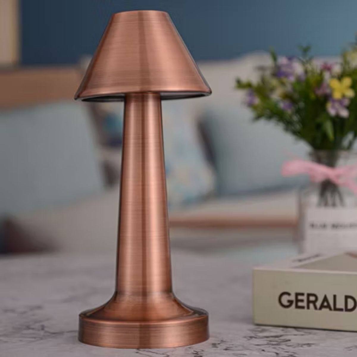 Çatı Model Bronz Renk Şarjlı Dokunmatik 3 Renkli LED Masa Lambası (5271) Çatı Model Bronz Renk Şarjlı Dokunmatik 3 Renkli LED Masa Lambası (5271)