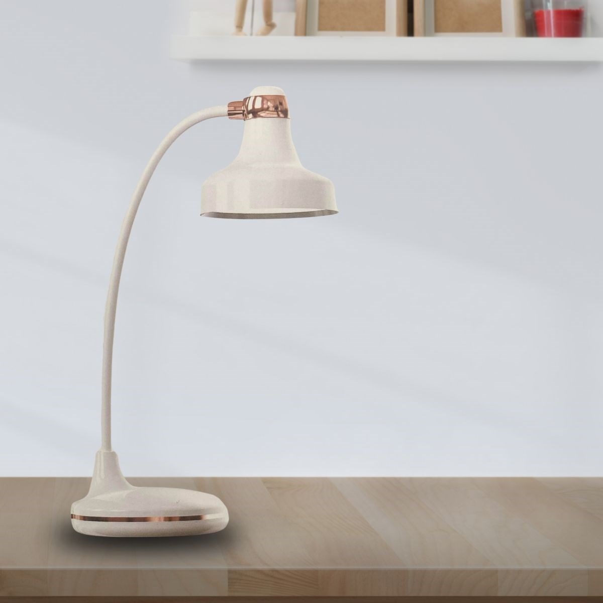 Dokunmatik 3 Farklı LED Işıklı Çalışma Masası Üstü Lamba (5271)