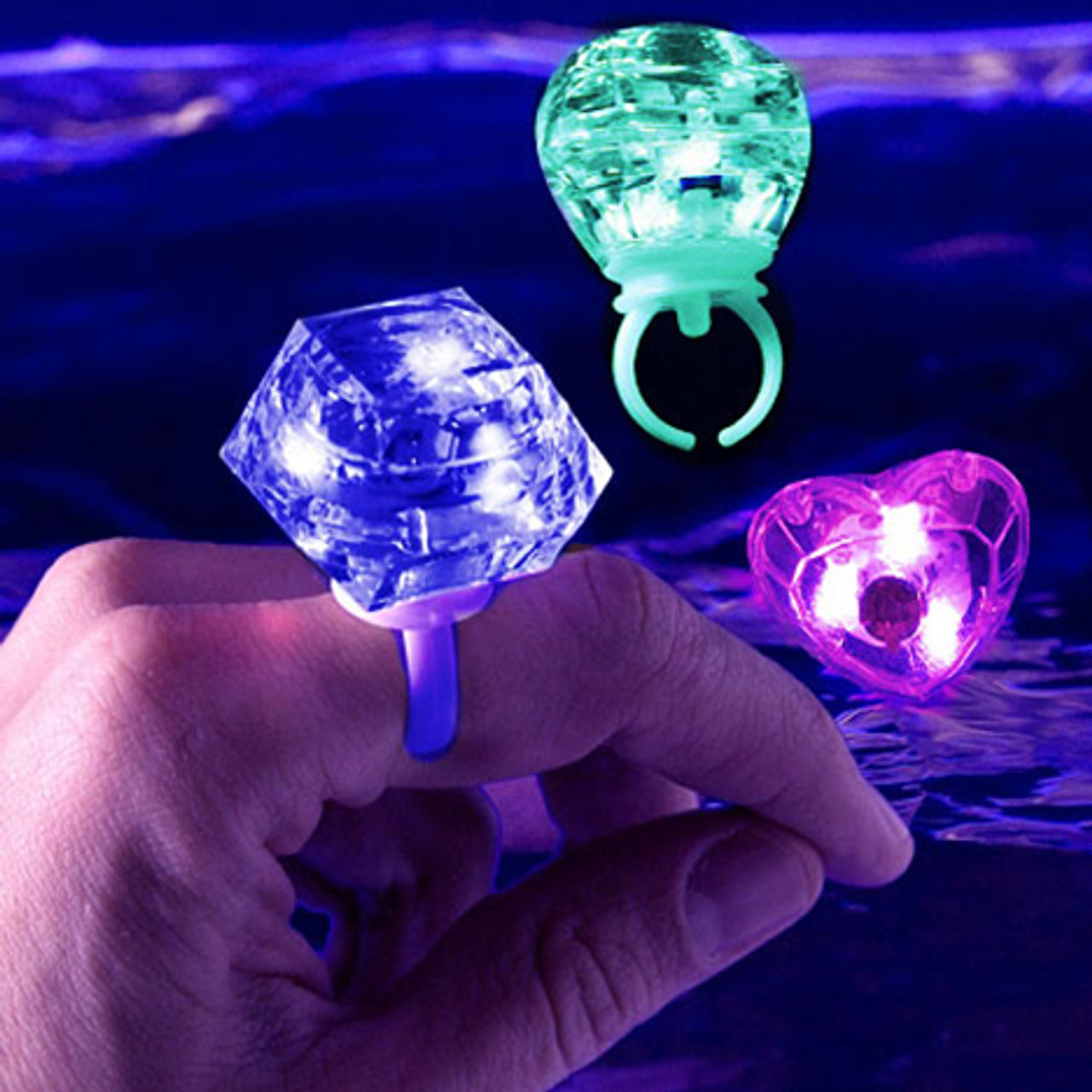 Kristal Tasarımlı Led Glow Işıklı 3 Modlu Mor Yüzük 3.5 x 5 cm (5271)