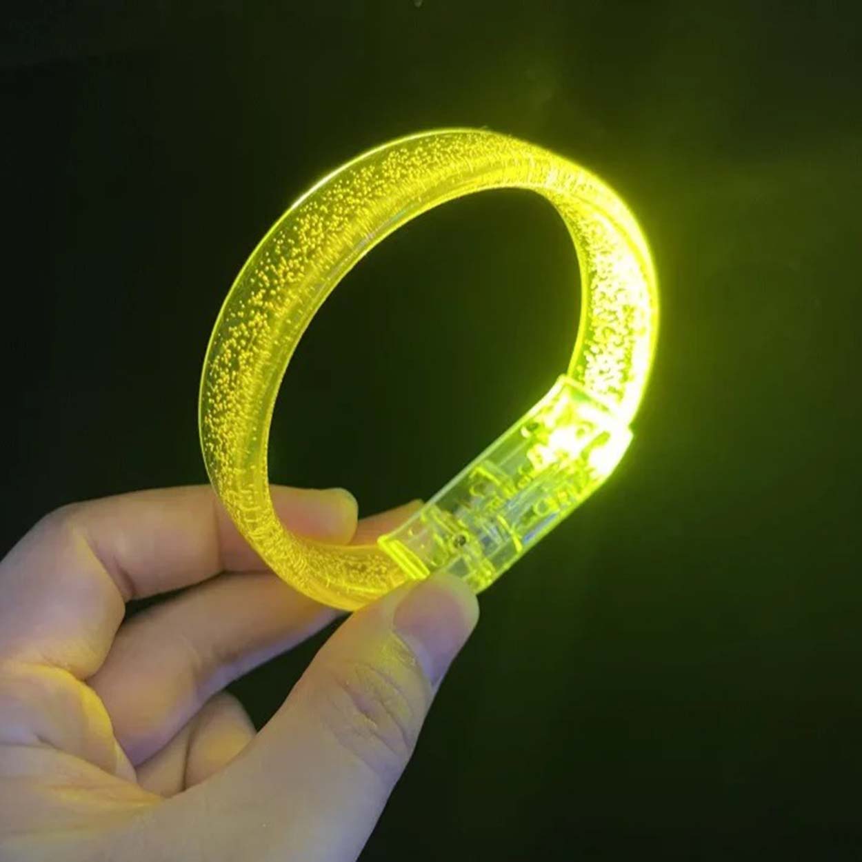 Sarı Led Işıklı Baskı Yapılabilen Pilli Bileklik Bilezik 1,5 cm Genişlik (5271) Sarı Led Işıklı Baskı Yapılabilen Pilli Bileklik Bilezik 1,5 cm Genişlik (5271)