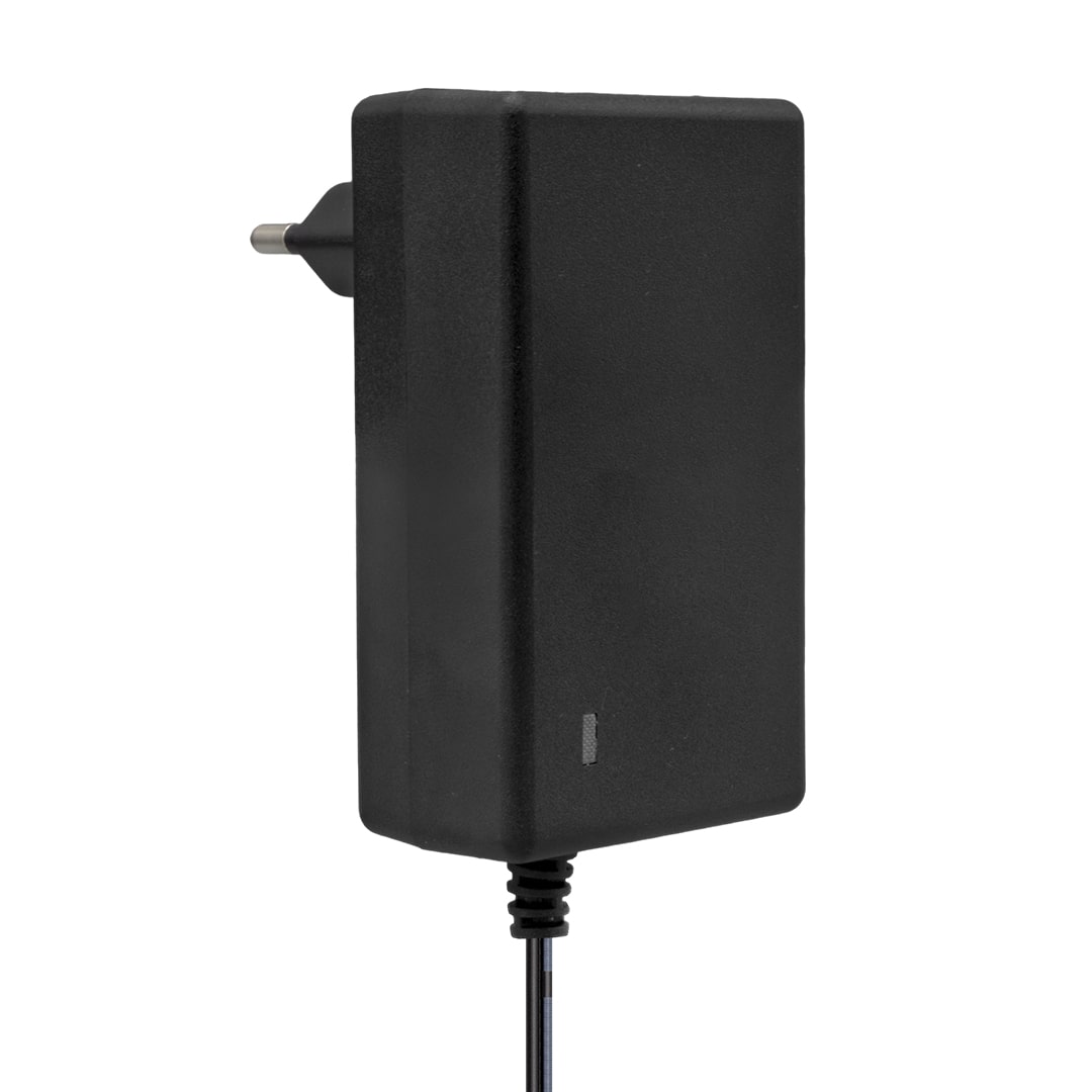 16.8 VOLT - 2 AMPER 5.5*2.5 UÇLU KIRMIZI YEŞİL LEDLİ PRİZ TİPİ ŞARJ ADAPTÖRÜ (5271)