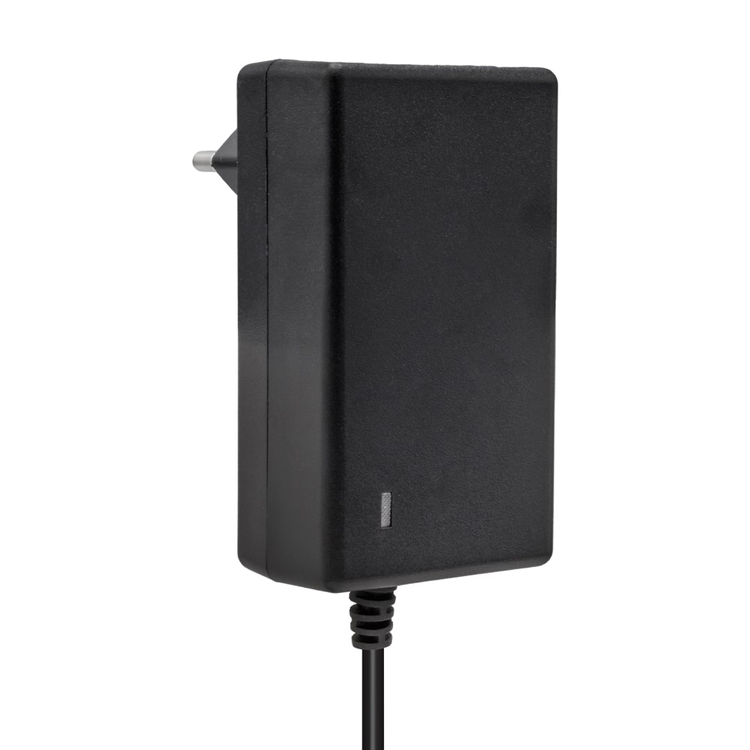 18 VOLT - 1 AMPER 3.5*1.35 UÇLU YERLİ ÜRETİM PRİZ TİPİ ADAPTÖR (5271)