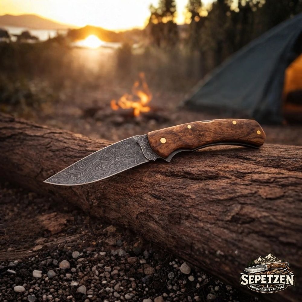 Premium El Yapımı Katlanır Bıçak - Sert Ağaç Saplı, Kamp ve Outdoor Kullanım 